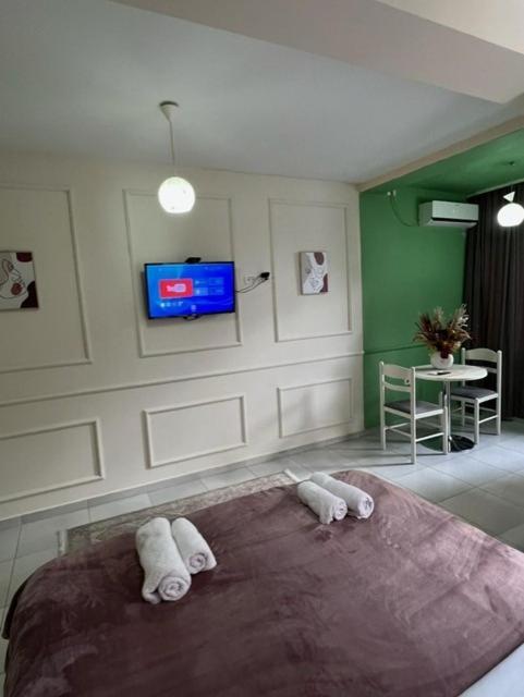 Urban Retreat Apartments Tirana Esterno foto