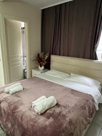 Urban Retreat Apartments Tirana Esterno foto